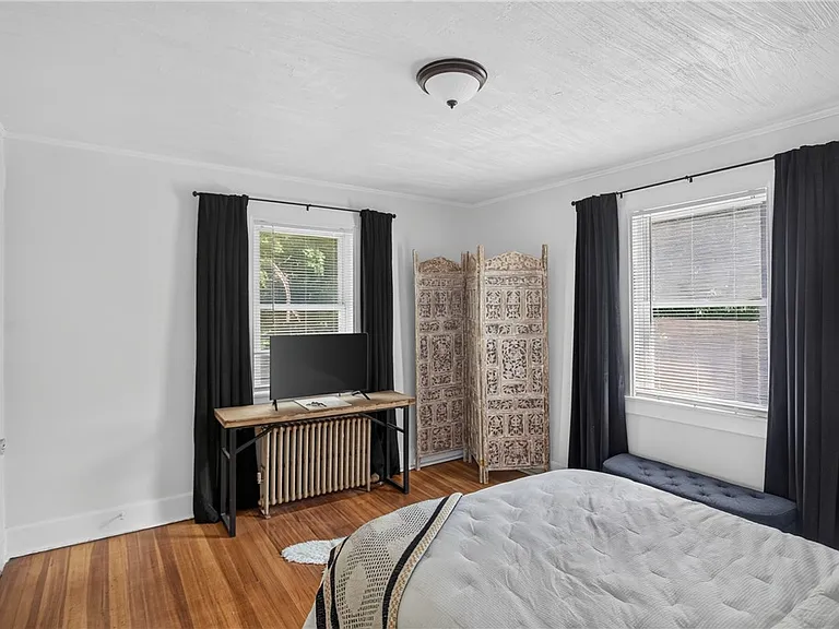 476 Providence St — Photo 30