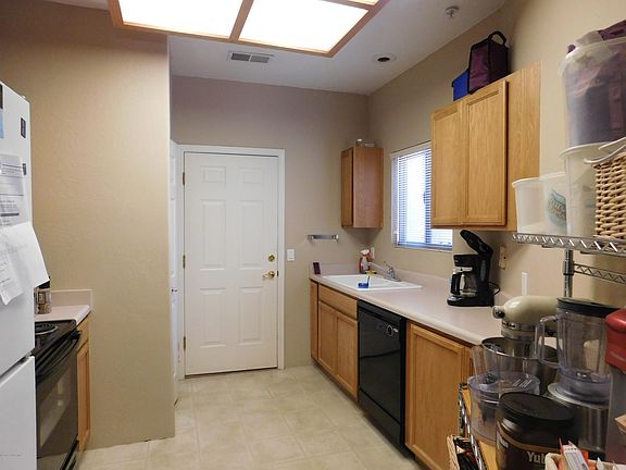 5th image of 506 Mountain Lilac Lane
