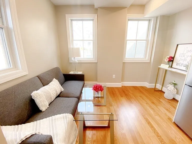 89 Prescott St #D — Photo 5
