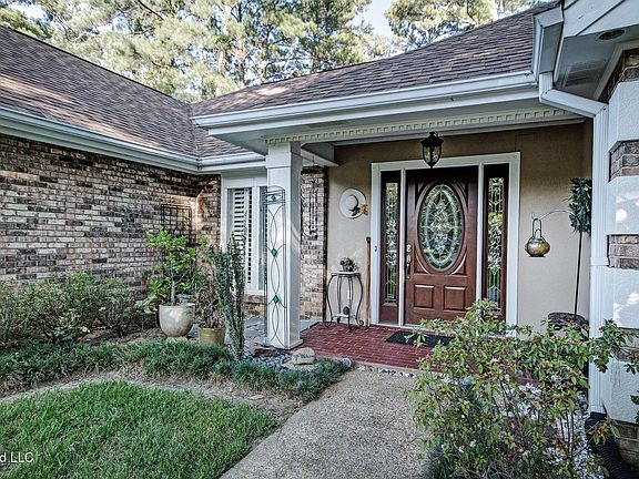 4th image of 212 Overton Ct