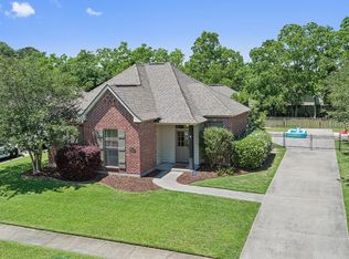 6043 Sandy Creek Ln, Zachary, LA 70791