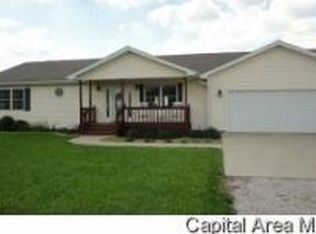 125 Cedar St, Kincaid, IL 62540