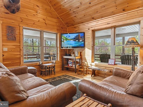 2nd image of 11007 Sugar Maple Ln