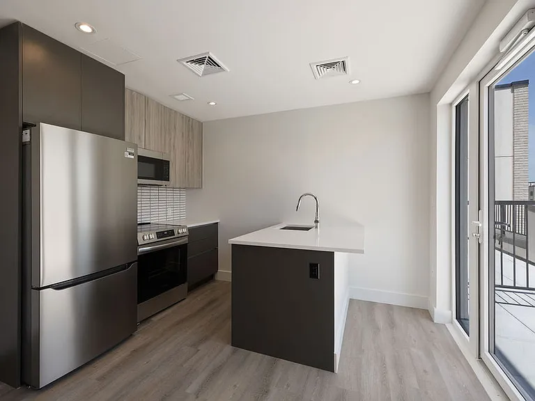 2605 Snyder Ave #7C — Photo 9