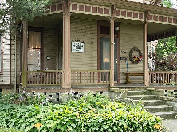 2nd image of 304 E Washington St
