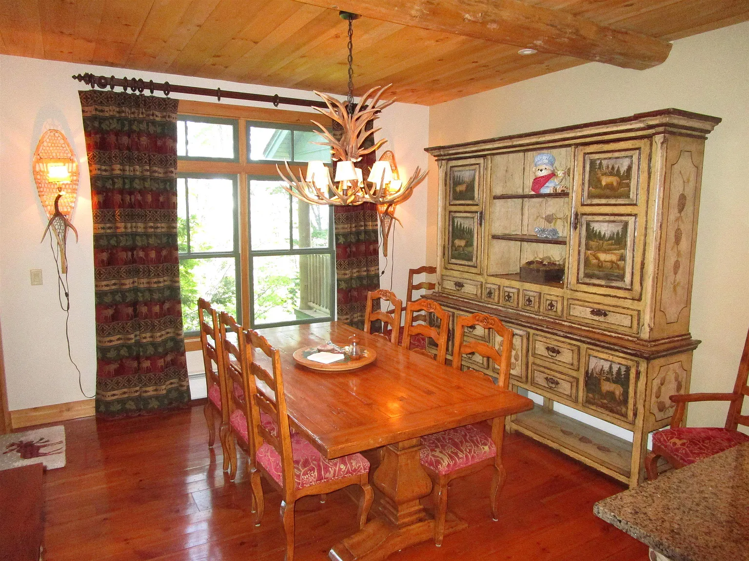 4 bed, 4.0 bath, 2000 sqft, $65,000 — Photo 4