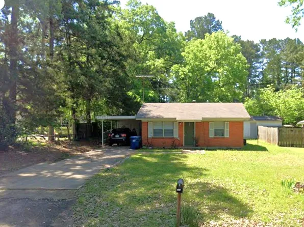 204 E Tuttle Rd, White Oak, TX 75693