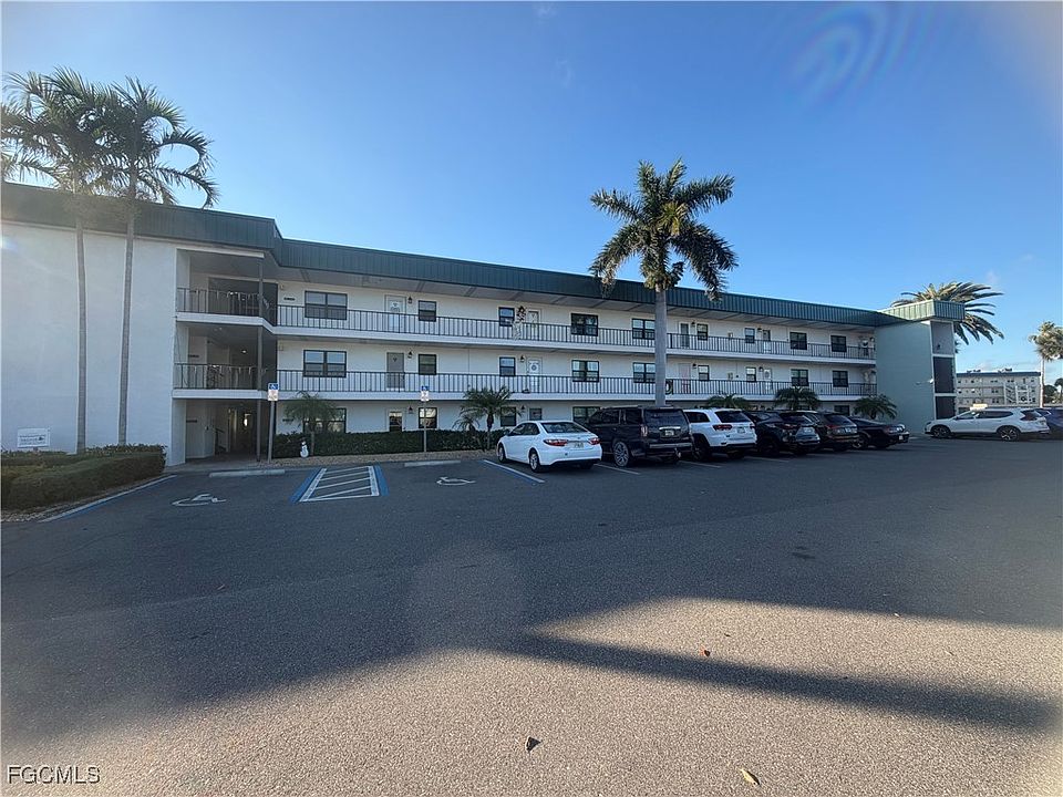 1st image of 1747 Pebble Beach Dr APT 206