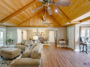 17987 State Highway 42, Livingston, LA 70754
