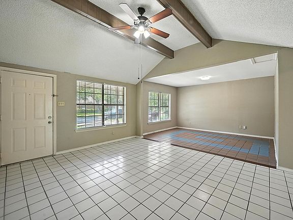 4th image of 115 Mesa Wood Dr