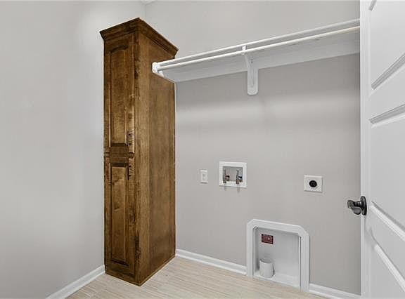 5th image of 10904 N Crystal Ave