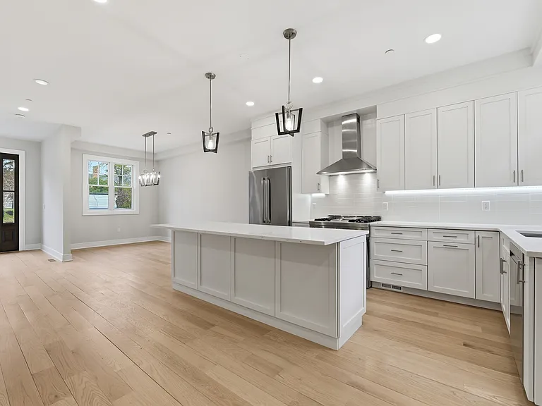 603 Springfield Ave #101 — Photo 12