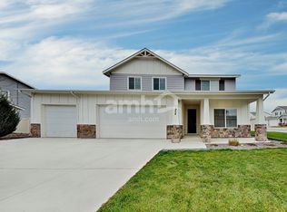 954 N Barkvine Ave, Star, ID 83669