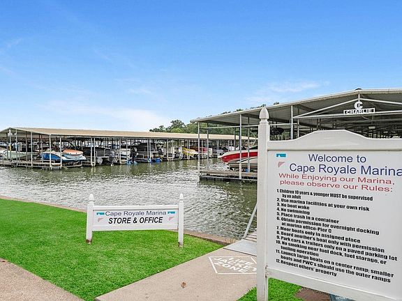 3rd image of 75 S Fairway Loop