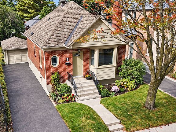 2nd image of 51 Merritt Ave
