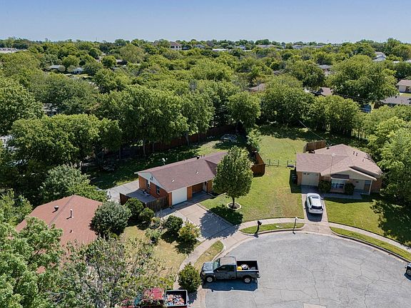 4th image of 4806 Jaycrest Ct