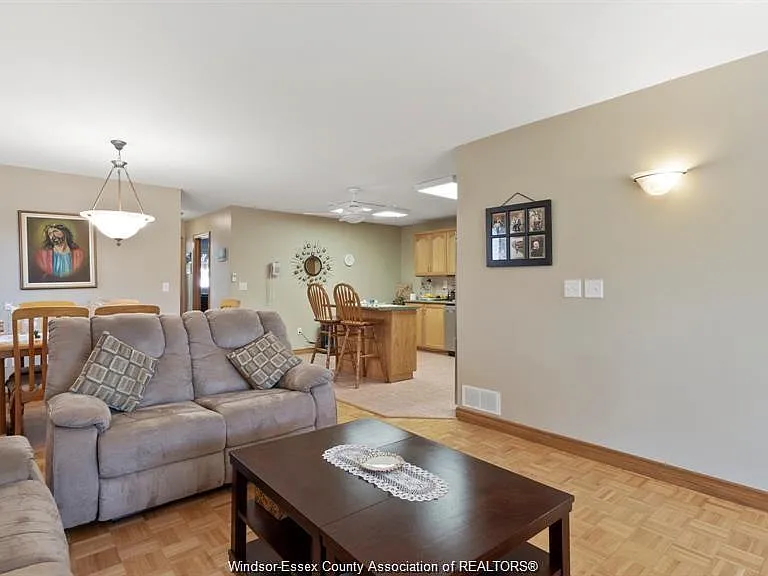 4221 Stagecoach Ave — Photo 6