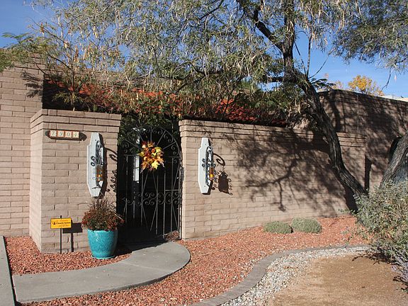 4th image of 7904 Sartan Way NE