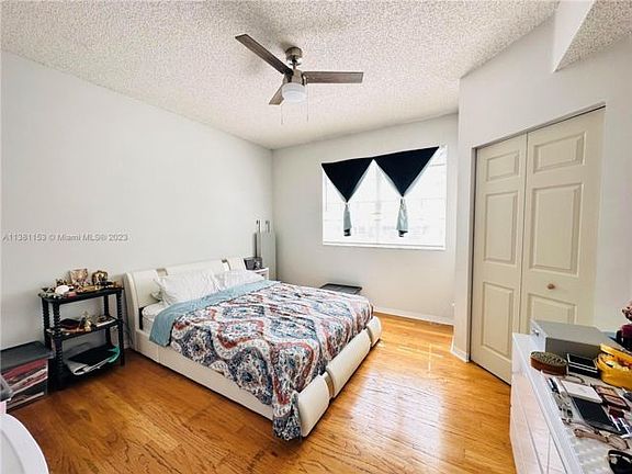 3rd image of 1451 Sorrento Dr