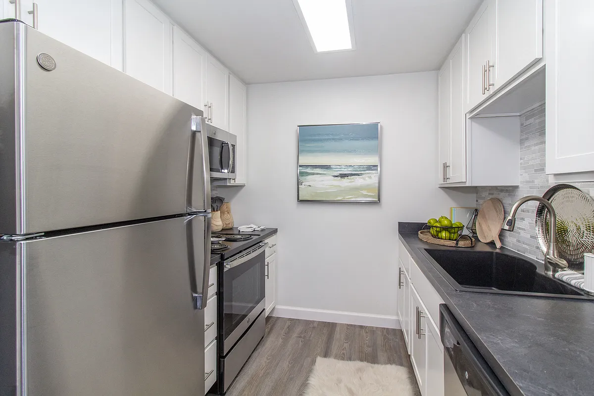 The Westbrook - One Bedroom One Bath Apartment Home - The Valley