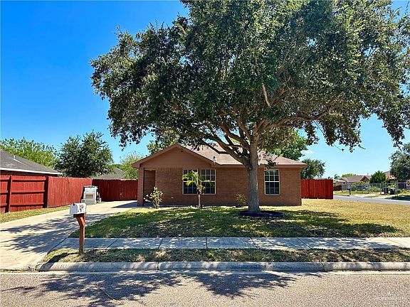 2nd image of 3800 Monica Dr