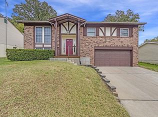 3940 Hawthorn Dr, Imperial, MO 63052