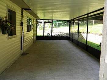 3rd image of 3619 Lake Shore Dr