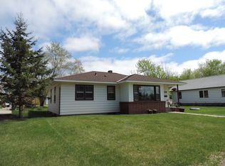 106 Huntsinger Ave, Park Rapids, MN 56470