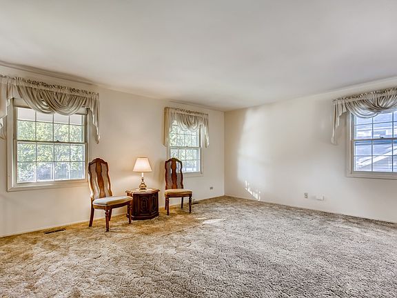 4th image of 851 Dorncliff Ln