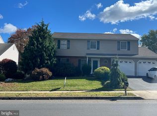 817 Broadcasting Rd, Reading, PA 19610