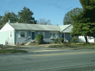 32 Warwick Rd, Stratford, NJ 08084