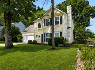 5936 Downfield Wood Dr, Charlotte, NC 28269
