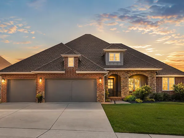 1388 N Rockingham Avenue, Nixa, MO 65714