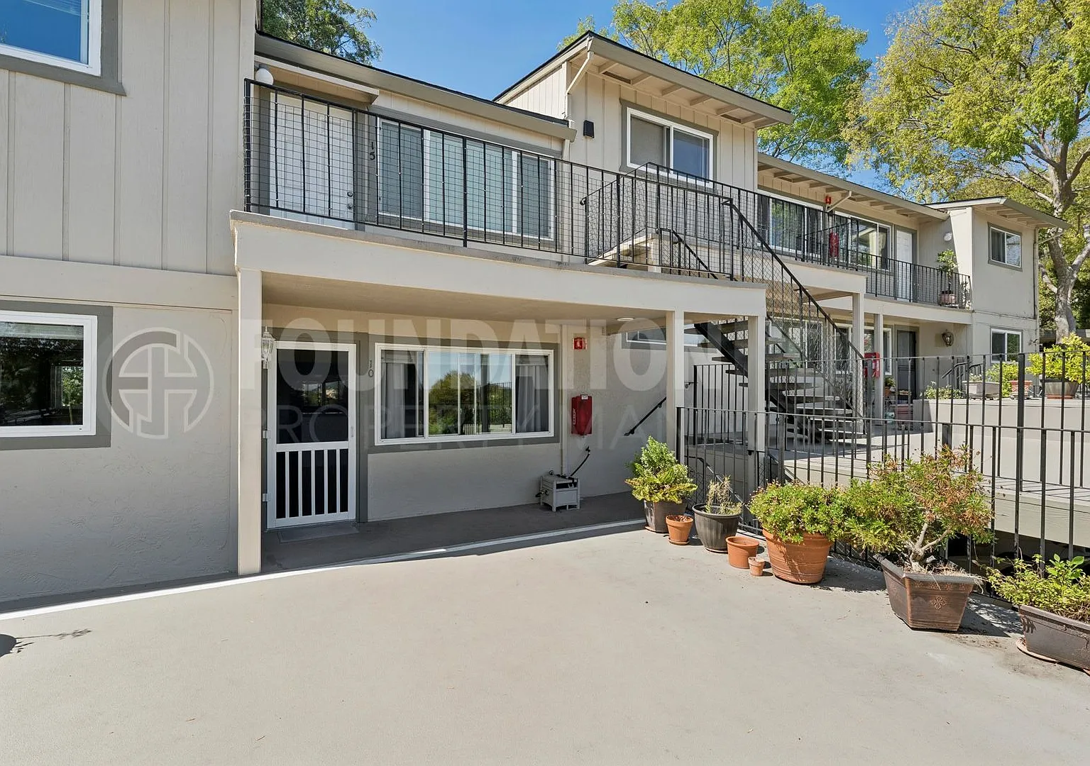 237 Picnic Ave — Photo 2