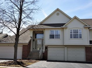 30W012 Juniper Ct, Warrenville, IL 60555