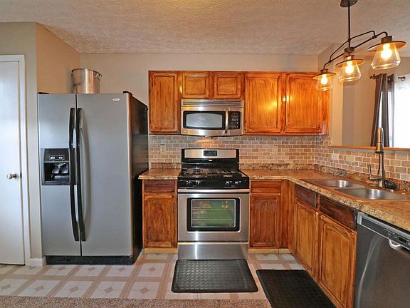 4th image of 517 Wellsleyglen Dr