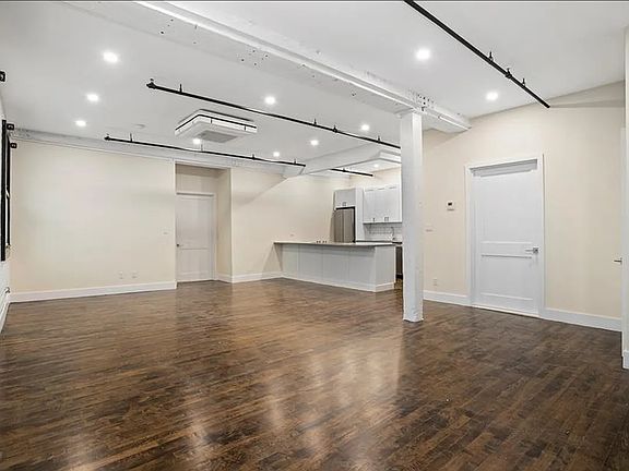 4th image of 135 Plymouth St APT 305B