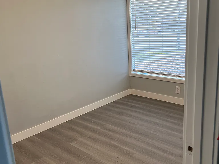742 Lakebird Dr — Photo 21