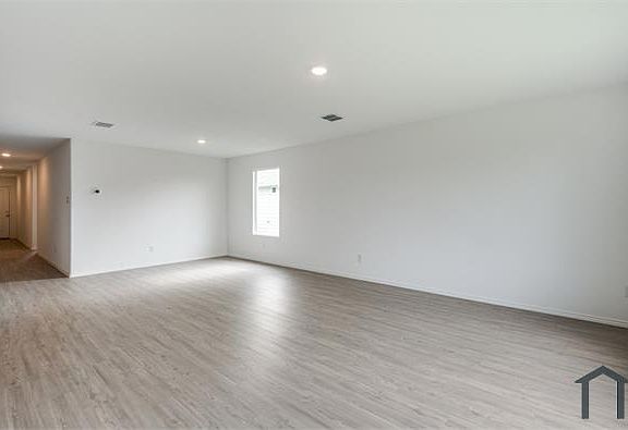 4th image of 7809 Gus Wilson Dr