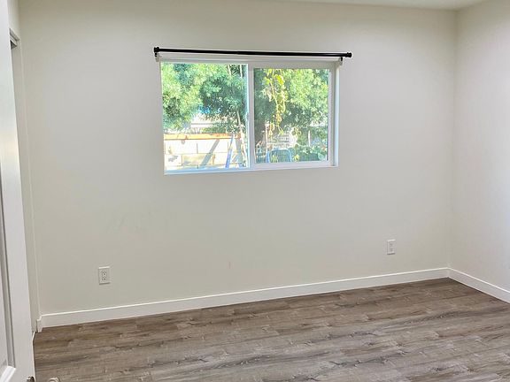 2nd image of 3355 Perlita Ave