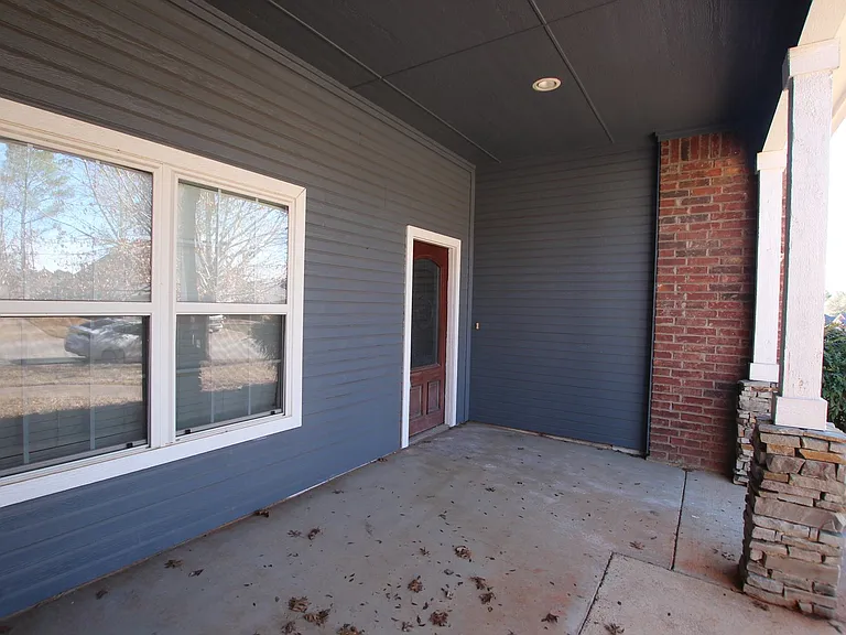 800 Rugby — Photo 3