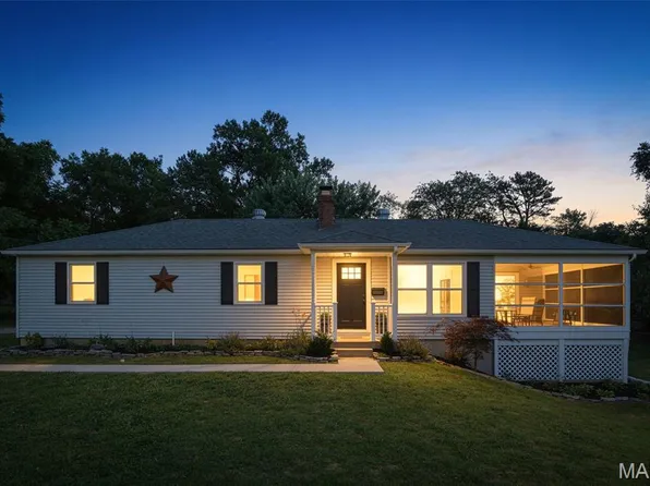 320 Fairview Ave, Festus, MO 63028