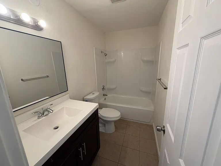 5791 Kingman Ave — Photo 5