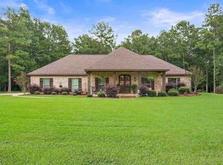 125 Madison Pl, Magee, MS 39111