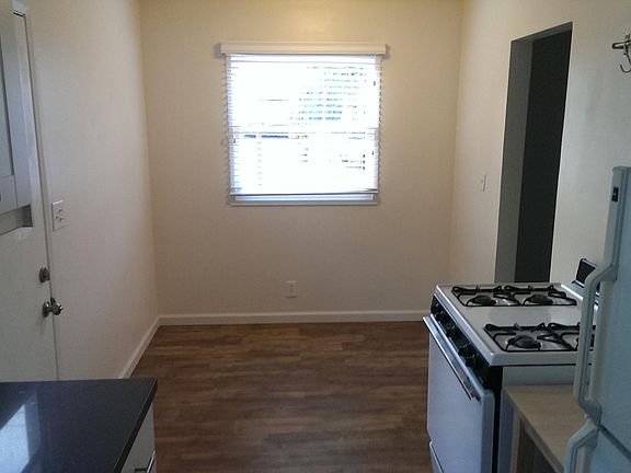 5th image of 615 Mulberry Ave Unit B