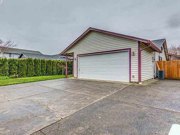 2nd image of 8409 NE 157th Ave