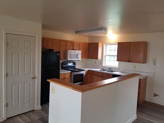 5th image of 124 Victor Dr