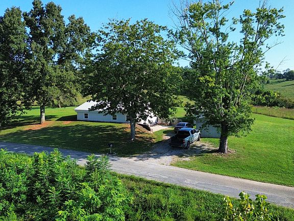 3rd image of 333 Deerfield Rd