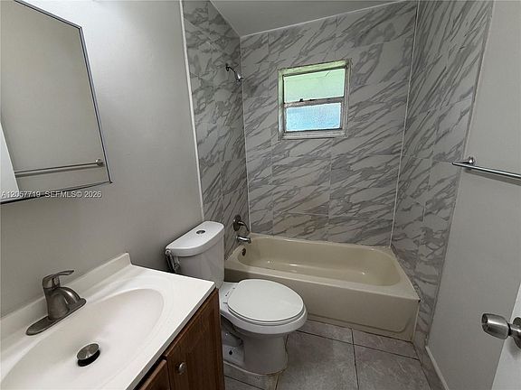 5th image of 4680 SW 33rd Ave #1-6