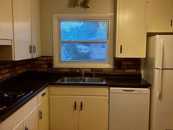 4th image of 1753 Bowie Dr